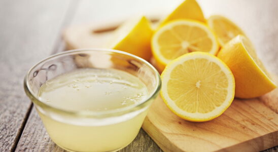 Is lemon juice acidifying or alkalizing