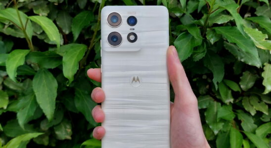 Motorola Edge 50 Pro review a mid range smartphone that has