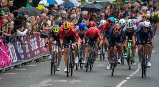 Norwegian rider Gudmestad outsmarts Groenewegen in bunch sprint Veenendaal