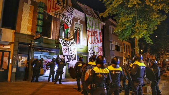 Police end illegal party in Utrecht squat and arrest 5