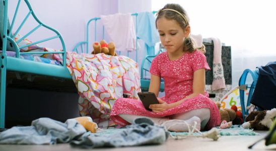 Thanks to the IKEA bag technique your child will tidy