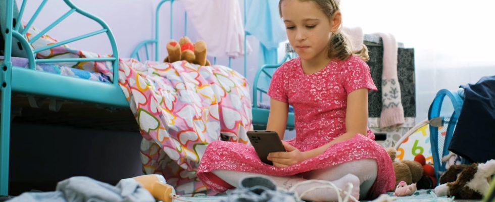 Thanks to the IKEA bag technique your child will tidy