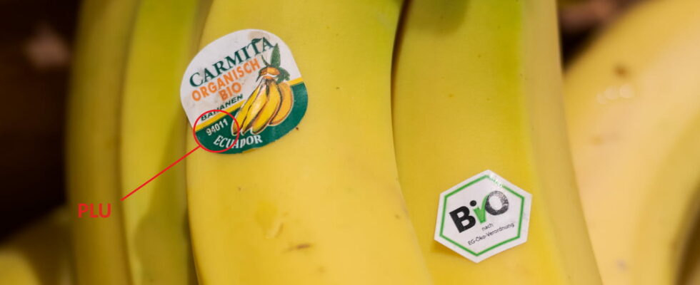 This label on fruit has an important meaning too