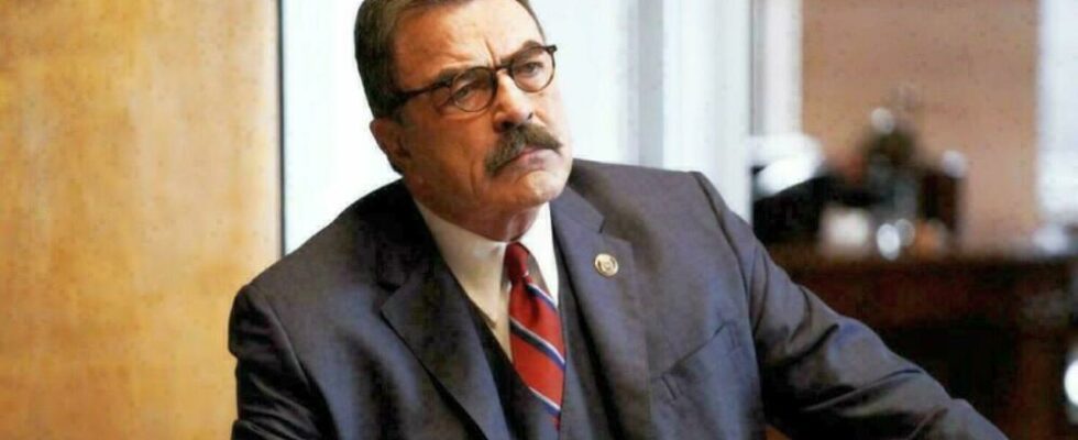 Tom Selleck may be fighting for Blue Bloods because of