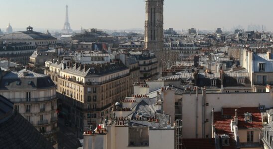 Where does France rank among the best tourist economies in