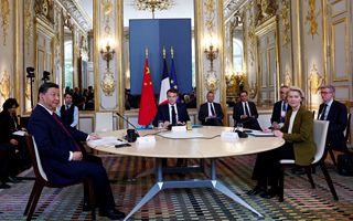 Xi meets Macron and von der Leyen focus on peace