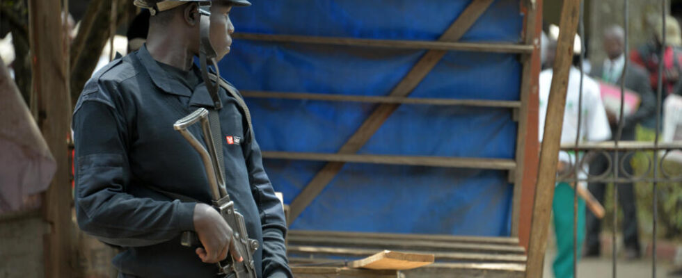 an attack in a bar in Bamenda leaves 2 dead