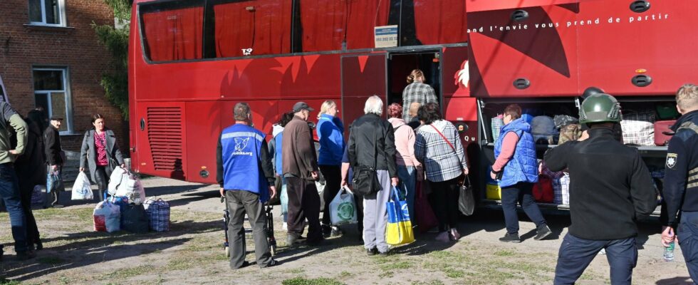 more than 4000 people evacuated in the Kharkiv region –