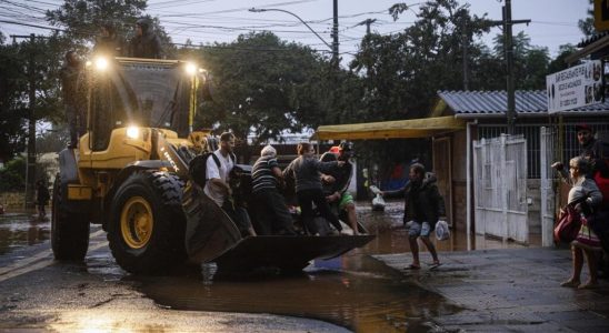 several dozen deaths in the south due to bad weather