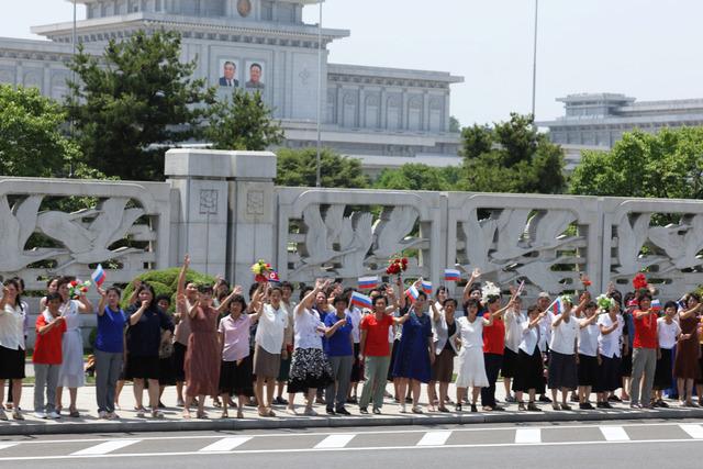 2024-06-19T073351Z_756392012_RC26E8AQM5SU_RTRMADP_3_NORTHKOREA-RUSSIA