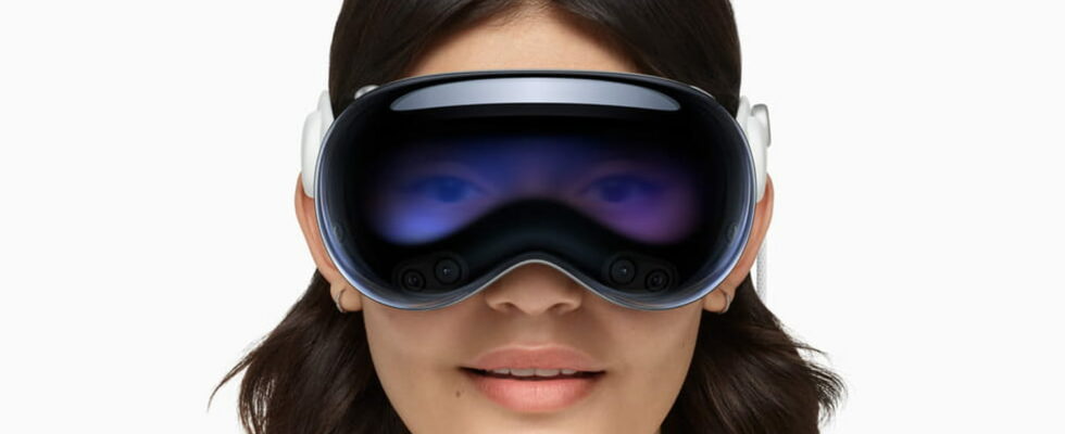 Apples next VR headset would be cheaper and dependent on