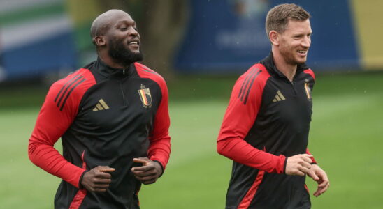 Belgium Romania the red devils with their backs to