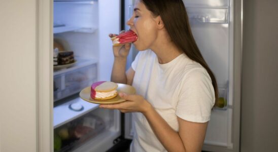 Cant manage your sugar cravings Advice from our dietician nutritionist