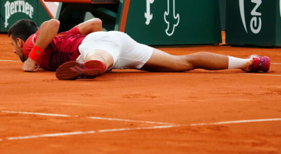 I injured my knee because of that Djokovic blames poor