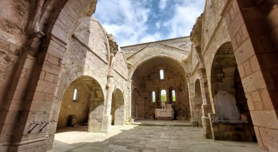 In Oradour sur Glane a collection so that the site does not