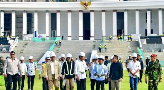 Indonesia artificially manipulates rain to speed up construction of new