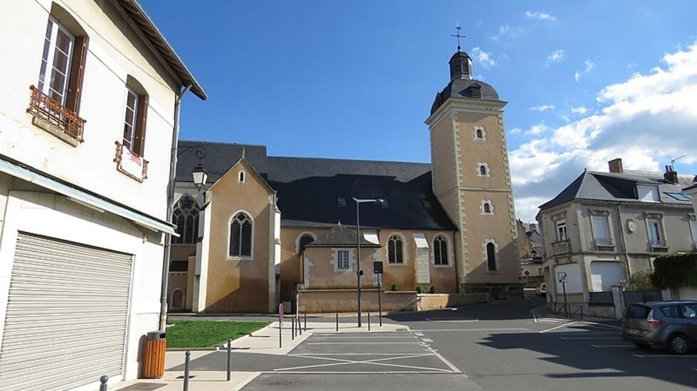 The Church Square in Chateau-du-Loir in Sarthe, a town of 4,800 inhabitants, where Jordan Bardella came in first among the Europeans with votes.