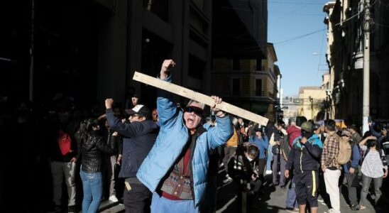 Military coup attempt in Bolivia People took to the streets