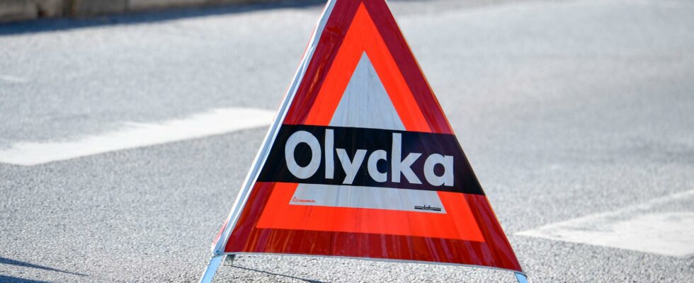 Motorcycle accident near Drottningholm seriously injured