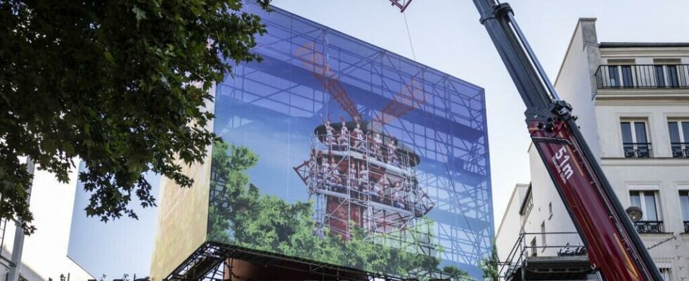 The Moulin Rouge famous Parisian cabaret will find four new