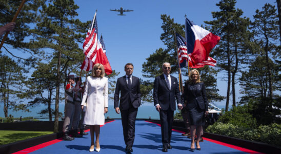 The commemoration of the Landing a ceremony for the present