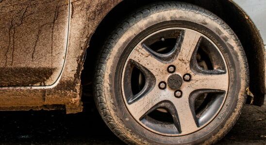 This product removes dirt from rims it costs less than