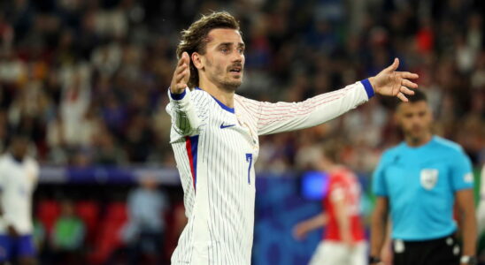 VIDEO Antoine Griezmanns incredible miss against the Netherlands