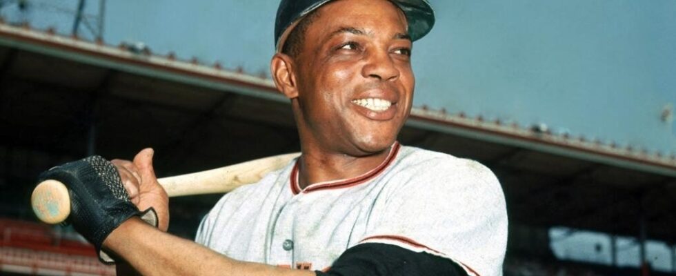 Willie Mays Legendary San Francisco Giants Player Dies