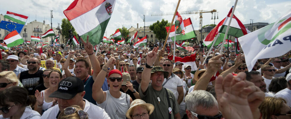 in Budapest rally of the opposition to Viktor Orban on