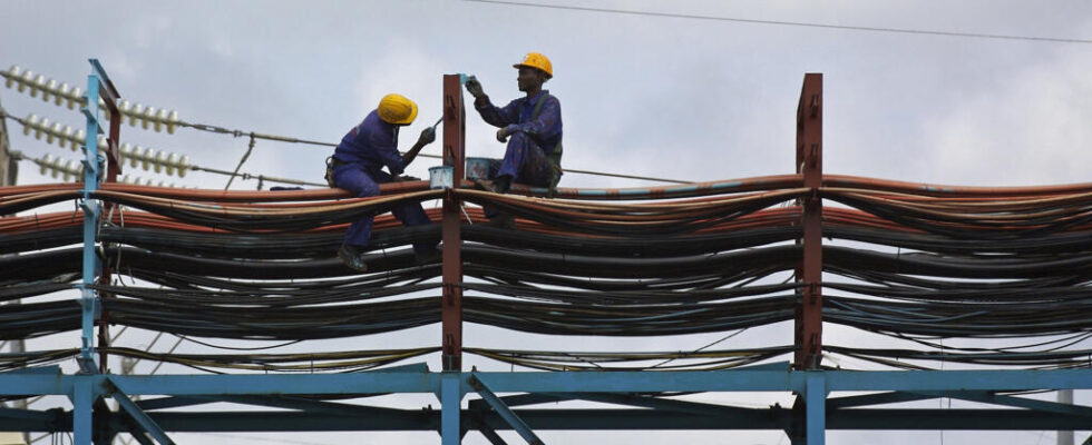 power cuts due to heavy dependence on Nigerian gas