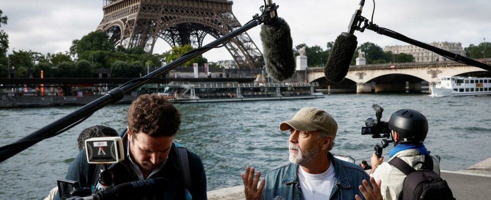 rehearsal of the opening ceremony on the Seine with around