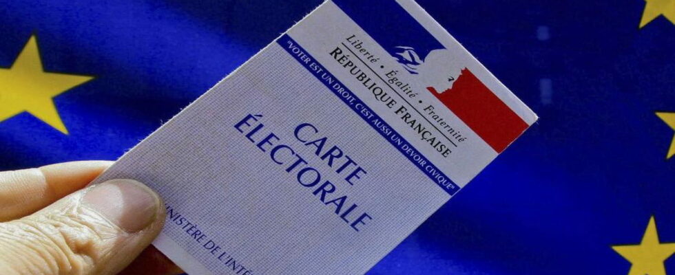 towards a record vote by French voters