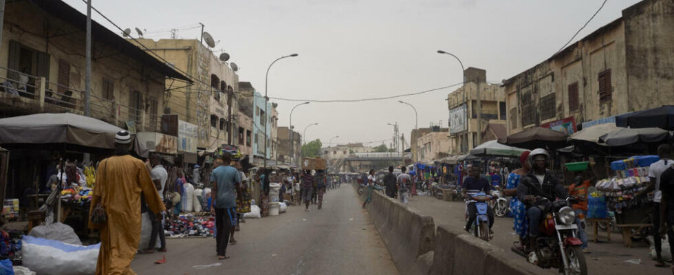 widely followed spontaneous strike in banks and gas stations in