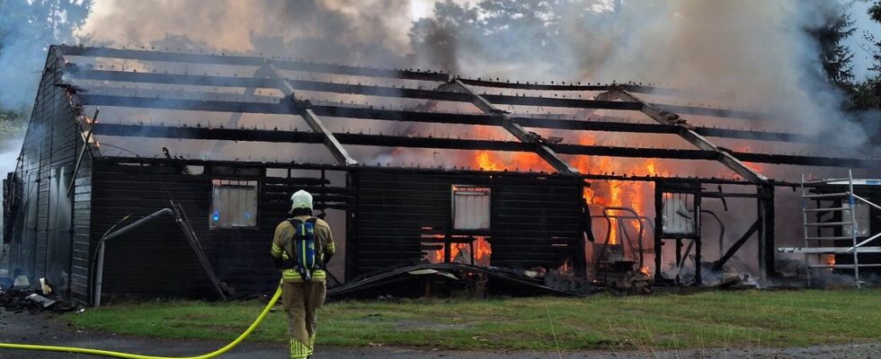 112 News Police at former Amstelhoek church Fire at