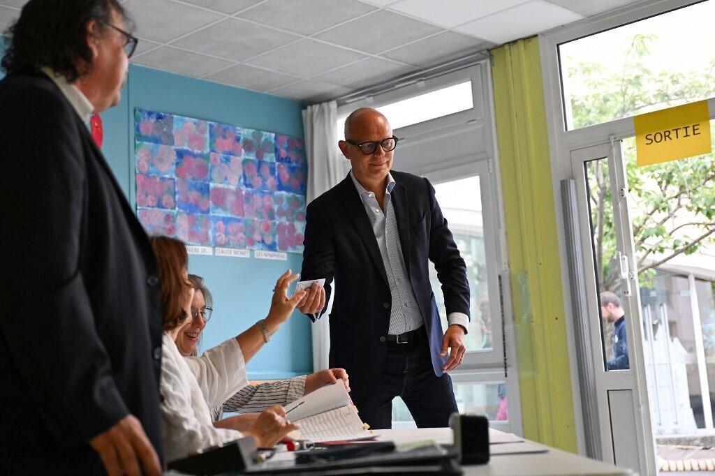 Former Prime Minister Edouard Philippe, president of the right-wing Horizons party, votes at a polling station in Le Havre on July 7.