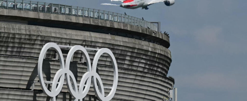 2024 Olympics Roissy volunteers welcome the world