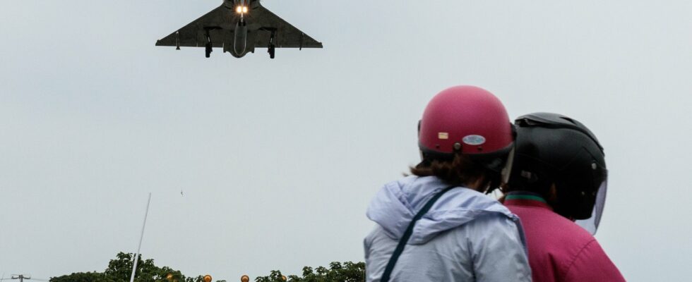 66 Chinese military planes circle the island in one day