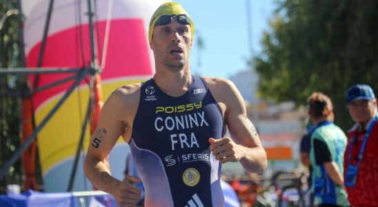 A whim triathlete member of the Joinville Battalion who is