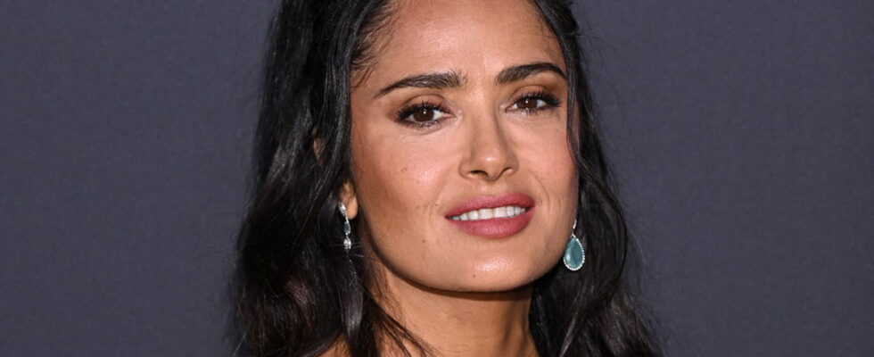 At 57 Salma Hayek flaunts her white hair in splendor