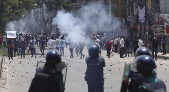 At least 39 dead in Bangladesh protests state TV on