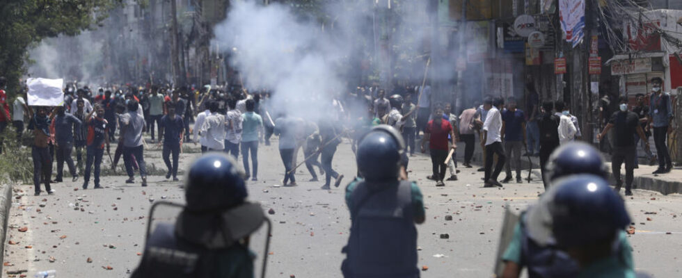 At least 39 dead in Bangladesh protests state TV on