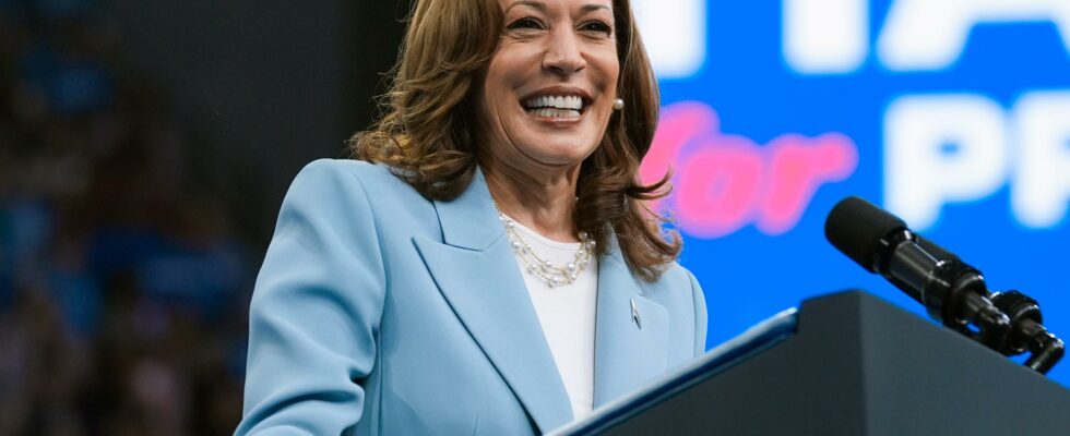 Autoworkers union supports Kamala Harris