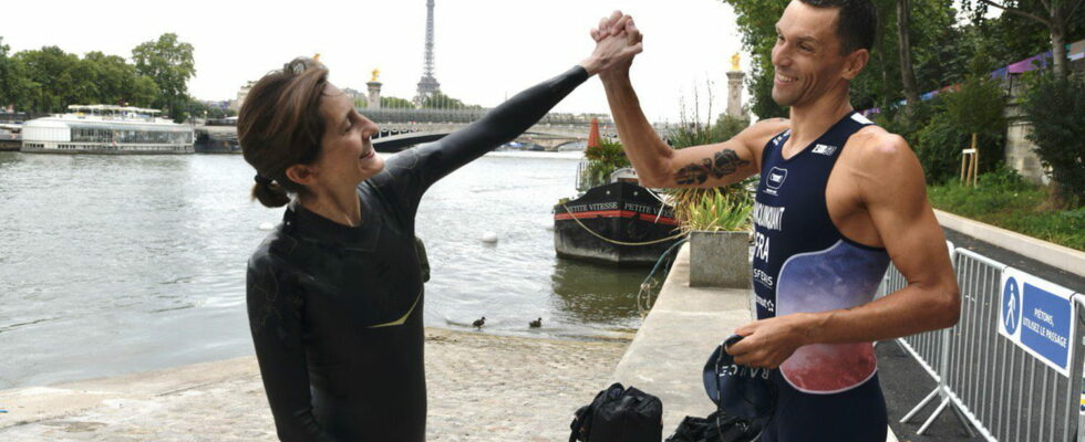 Before Macron and Hidalgo Amelie Oudea Castera swims in the Seine