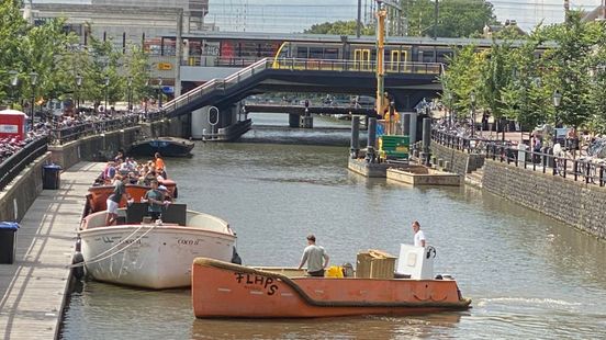 Boats towed away after student party on Utrecht water They