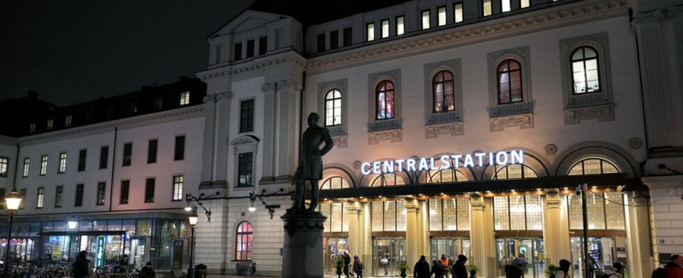 Bomb alarm at Stockholms central station