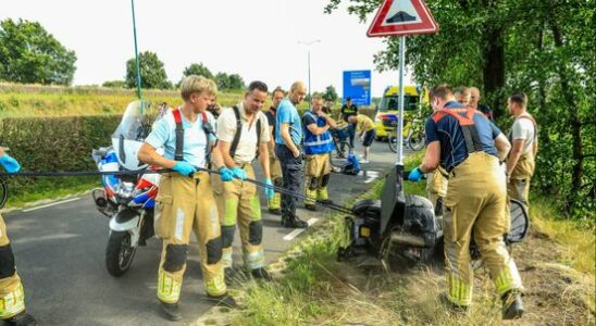 Bystander saves woman who ends up in water with mobility