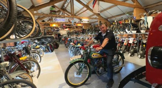 Cees turned his pigsty into a moped museum