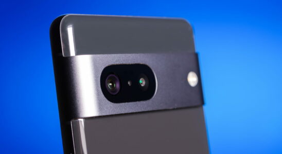 Google and Xiaomi phones have a very handy hidden button