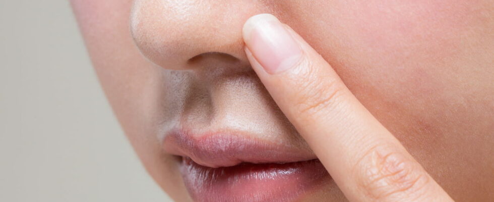 Hay fever this easy trick unblocks your nose in 10