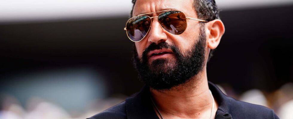 Humiliated censored punished Cyril Hanouna had a very bad week